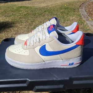 Nike Air Force 1 '07 LV8 Coconut Milk Hyper Royal White DM8314-100